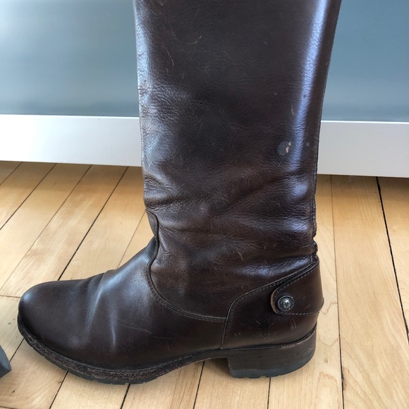Frye Women's Melissa Button Back-Zip Boot Size 8 - Picture 9 of 10